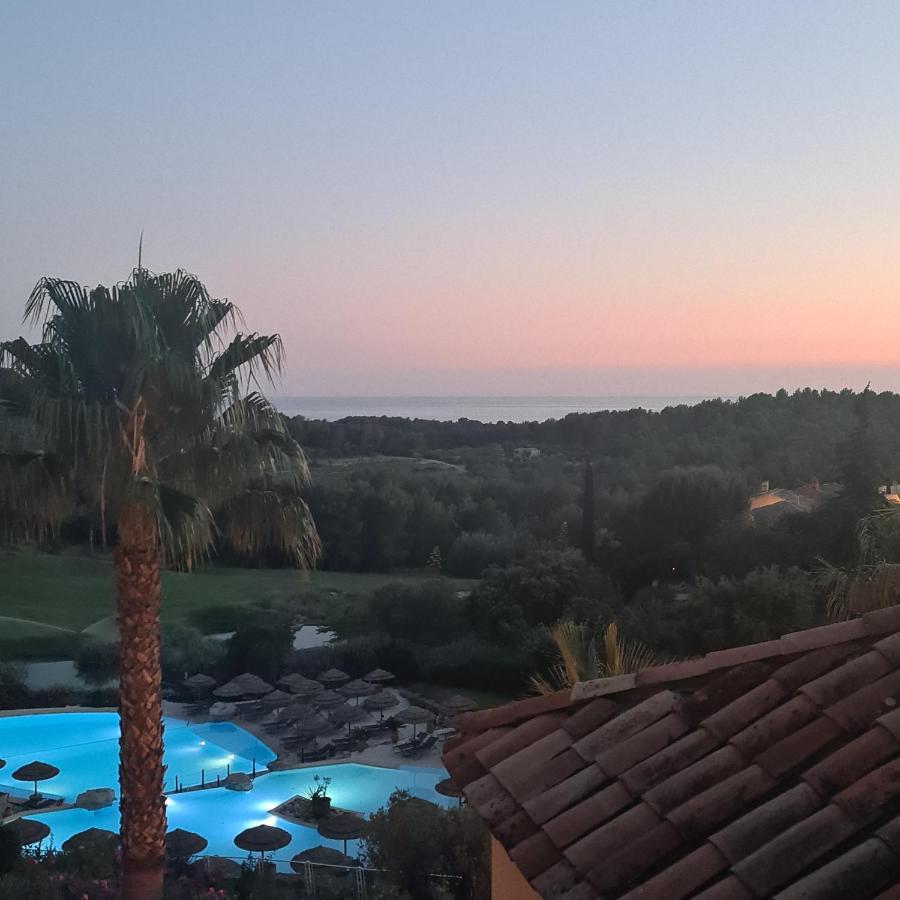 滨海圣西尔Hameau Des Amandiers - Vue Mer, Golf Et Vignes公寓 外观 照片
